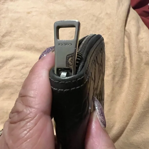 Gucci Dark Gray Leather Zip Wallet - Picture 3 of 12